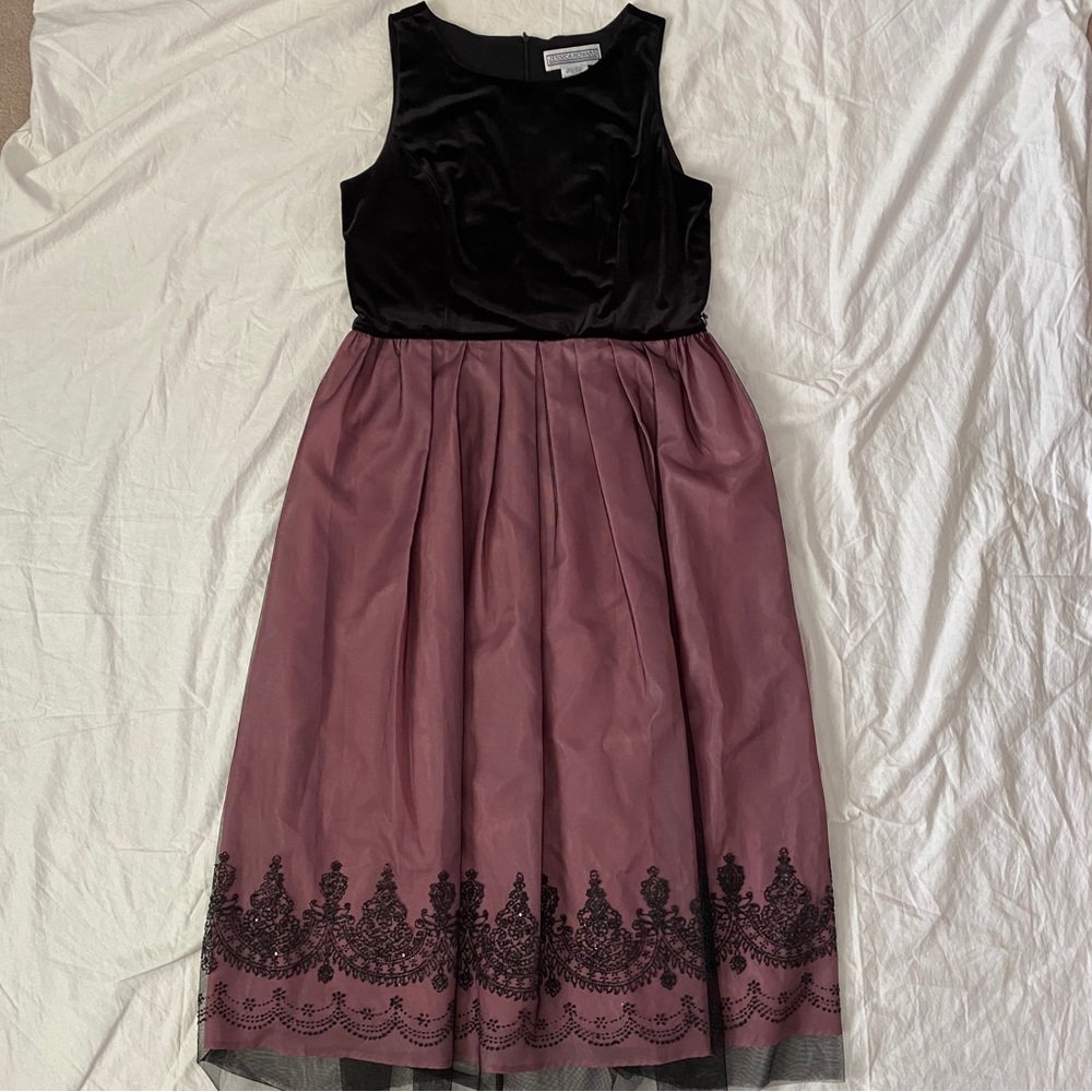 Jessica Howard Black Purple Dress